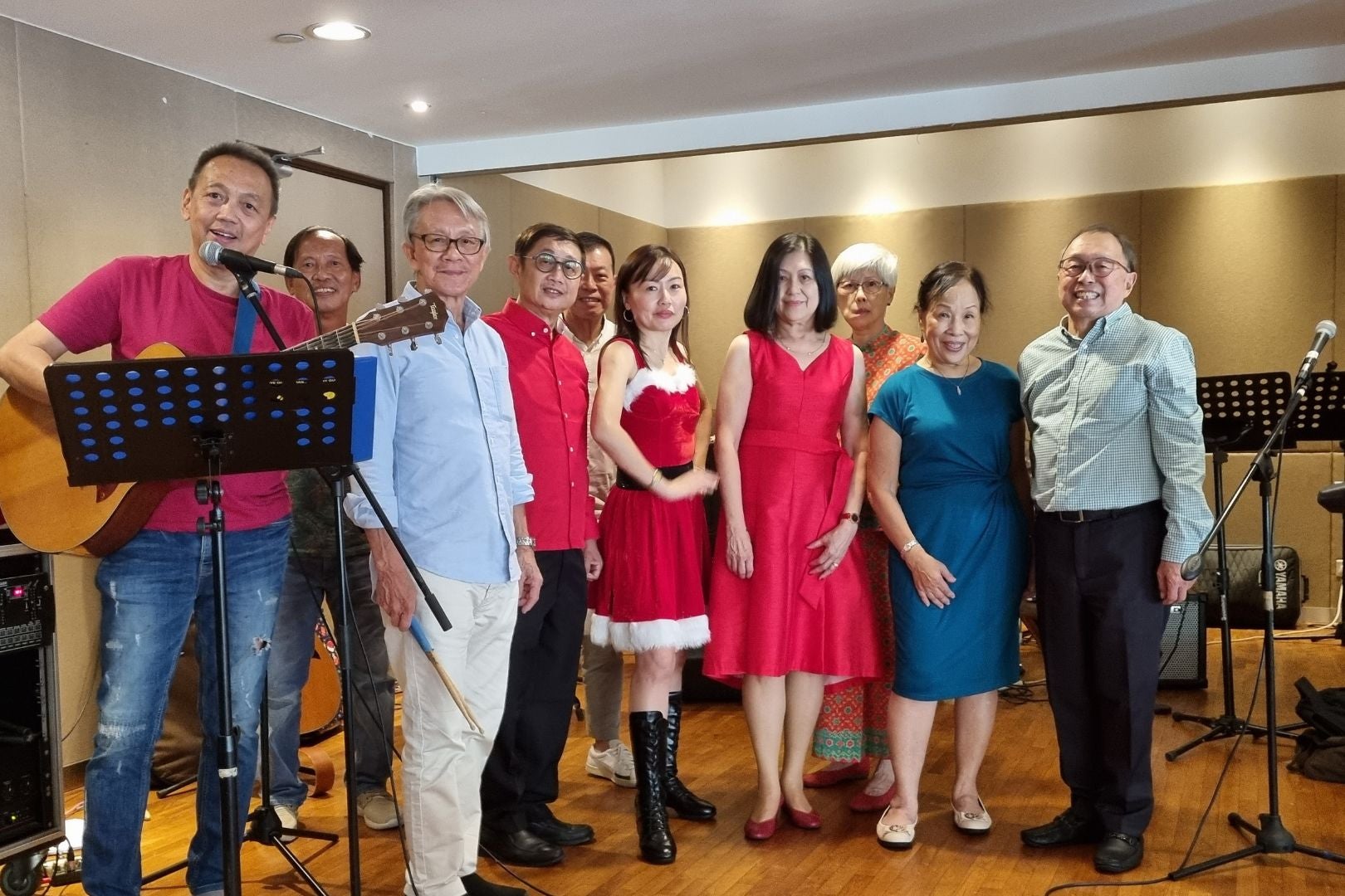 Alumni-Sing-Along-Christmas23 (1)