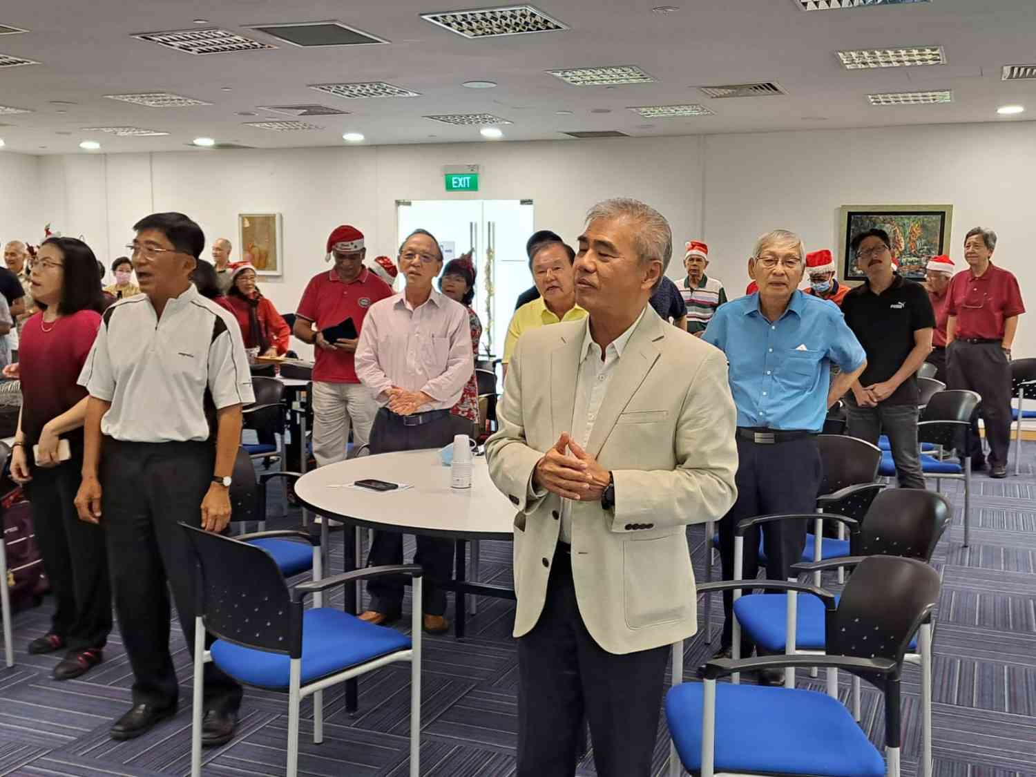 singing-joy-to-the-world