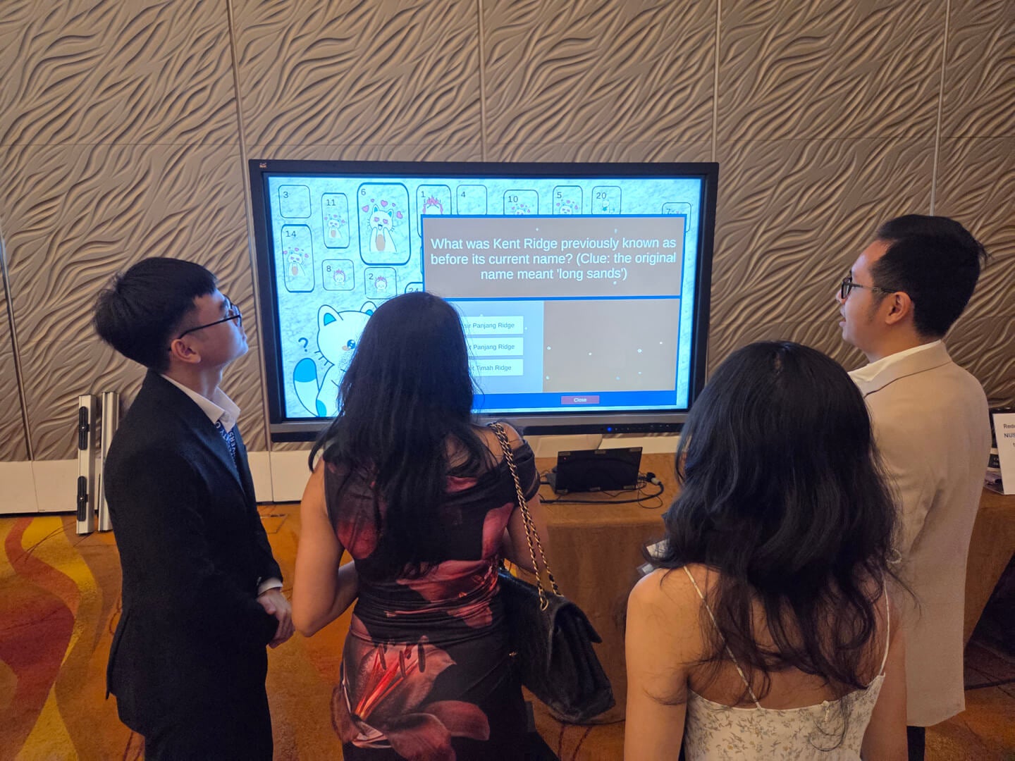 To mark NUS’ 120th anniversary, Mr Herman’s team curated an exhibition for the University’s gala dinner last July, featuring alumni-created creative works and commentaries, vintage student production posters, nostalgic campus photographs used as photobooth backdrops and in virtual reality and augmented reality challenges, as well as trivia quizzes.