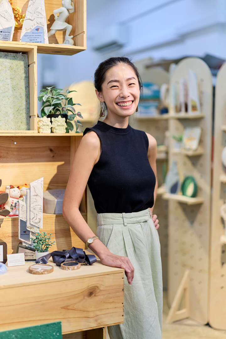Ms Amanda Tay
