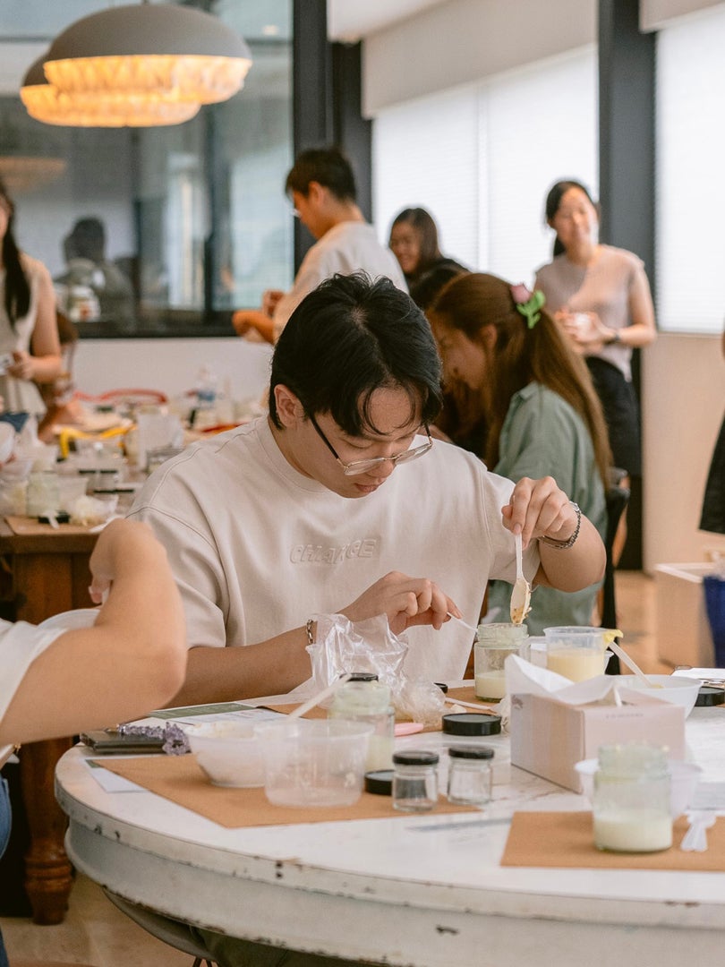 Borderlessbutter also runs butter-crafting and butter-sculpting workshops.